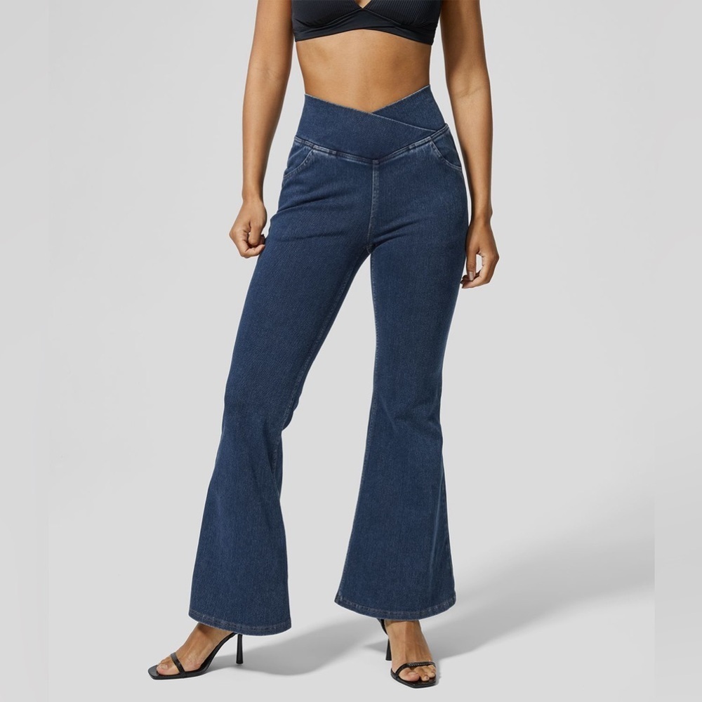 Halaramagic™ High Waisted Crossover Pocket Stretchy Denim Super Flare large